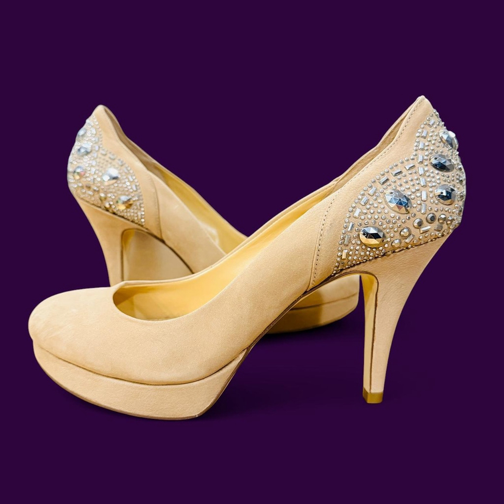 Party Bridal Formal Nude Suede Platform Stiletto Heels Gianni Bini Brenda 9.5